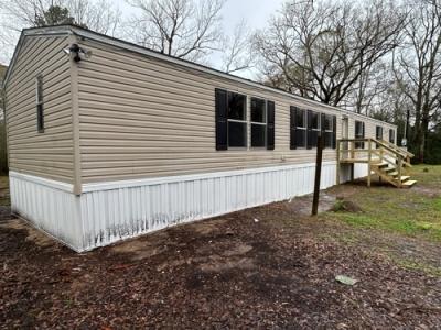 Mobile Home at 672 West Cedar St Garrison, TX 75946