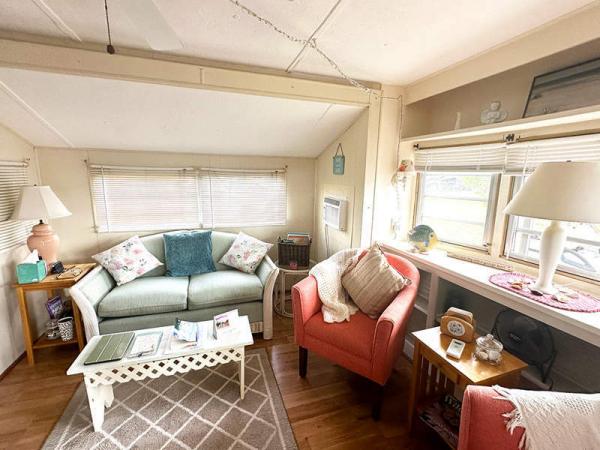 1982 Fran Manufactured Home