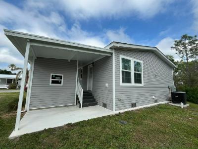 Photo 3 of 21 of home located at 22 Eland Drive #022 North Fort Myers, FL 33917