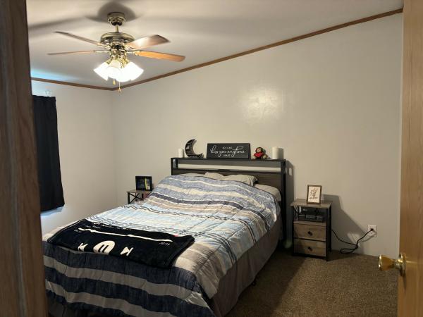 2001 Redman  Home