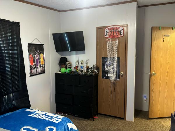 2001 Redman  Home