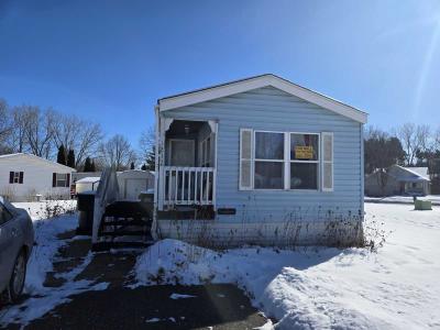 Photo 2 of 8 of home located at 1212 Cougar Ln NE Maplewood, MN 55119