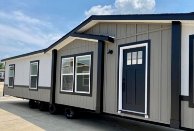 Mobile Home at 2900 South I35 East Site# 70 Waxahachie, TX 75165