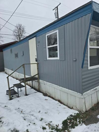 Mobile Home at 21331 Hamilton Ave. Lot 10 Farmington Hills, MI 48336