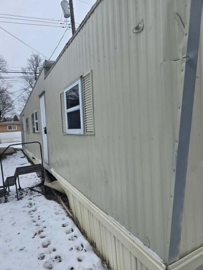 Mobile Home at 21331 Hamilton Ave. Lot 11 Farmington Hills, MI 48336