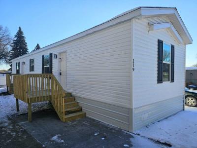 Photo 4 of 13 of home located at 725 S 12th St #119 Bismarck, ND 58504