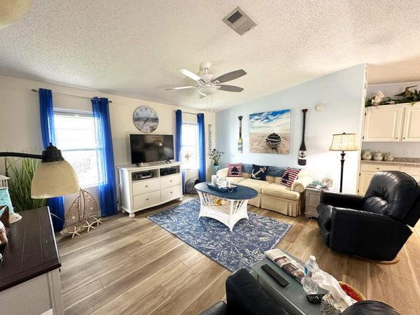 1998 Palm Harbor Manufactured Home