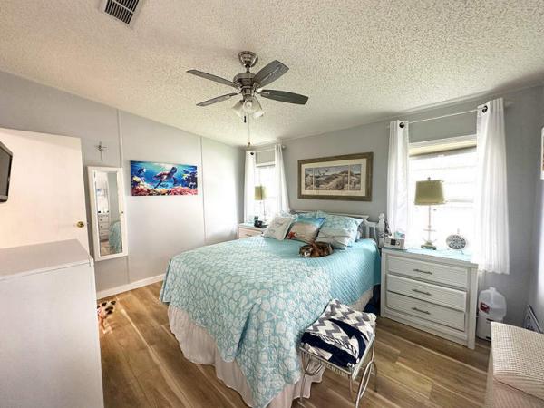 1998 Palm Harbor Manufactured Home
