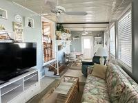 1985 Krop Manufactured Home