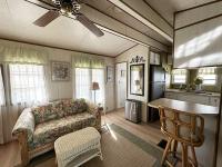 1985 Krop Manufactured Home