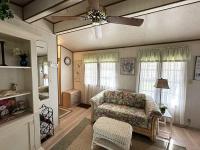 1985 Krop Manufactured Home
