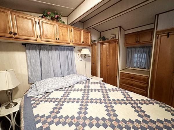 1985 Krop Manufactured Home