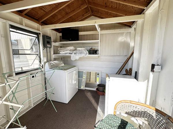1985 Krop Manufactured Home