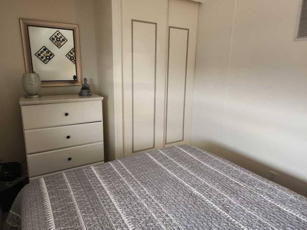 1987 KAUFMAN & BROAD Singlewide Mobile Home