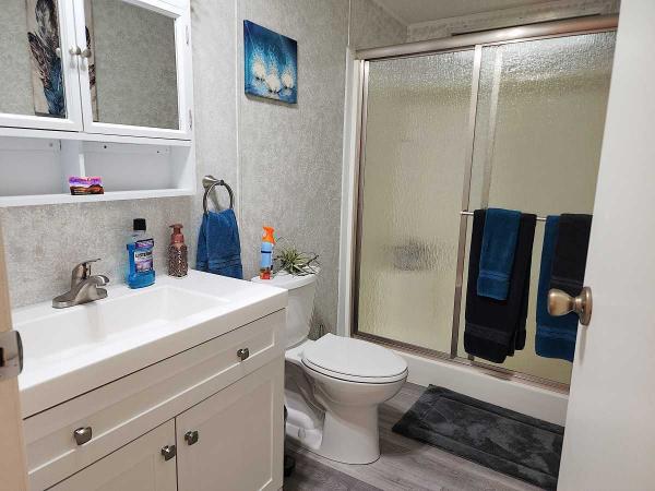 1987 KAUFMAN & BROAD Singlewide Mobile Home