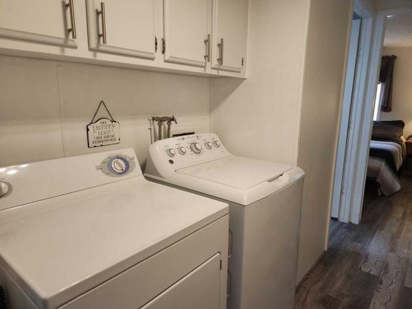 1987 KAUFMAN & BROAD Singlewide Mobile Home