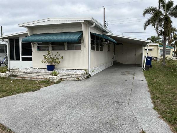 Photo 1 of 2 of home located at 6904 Cortez Rd W #65 Bradenton, FL 34210