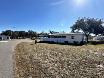 Photo 2 of 21 of home located at 480 Petunia Drive Fruitland Park, FL 34731