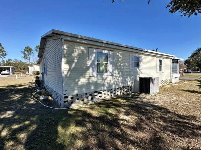 Photo 4 of 21 of home located at 480 Petunia Drive Fruitland Park, FL 34731