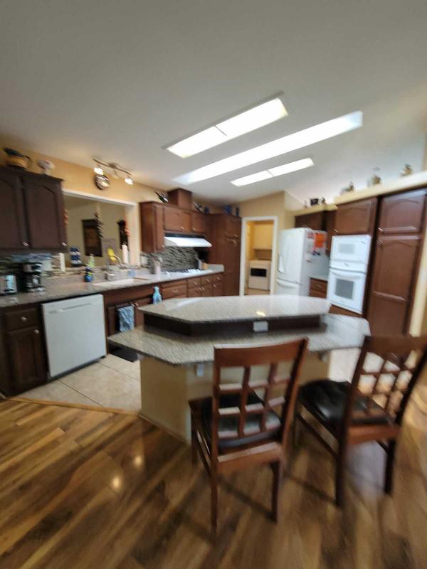 1998 HALLMARK Mobile Home