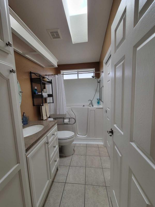 1998 HALLMARK Mobile Home