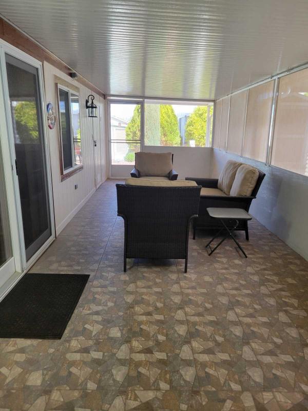 1998 HALLMARK Mobile Home
