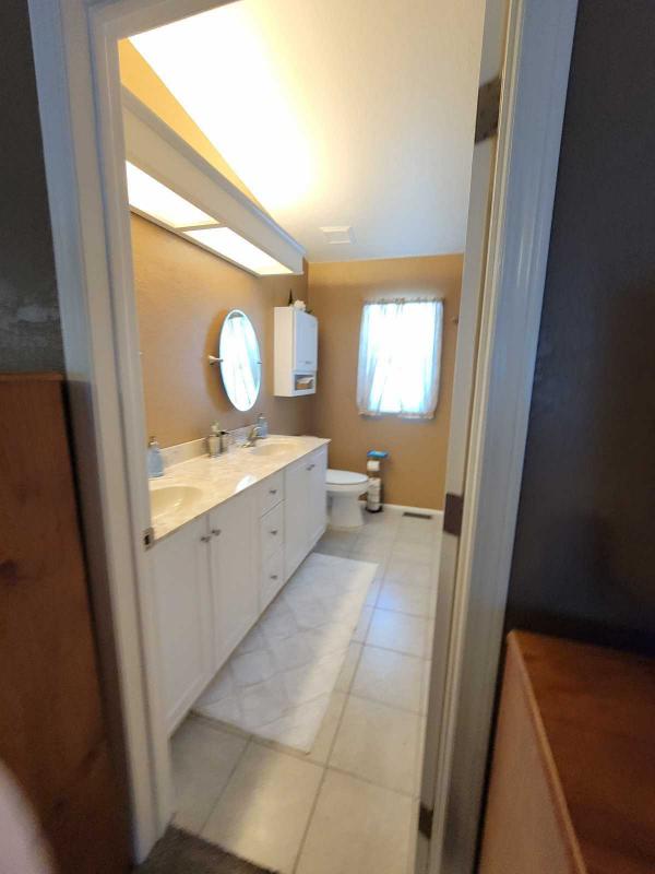 1998 HALLMARK Mobile Home