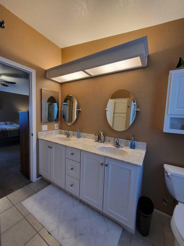 1998 HALLMARK Mobile Home