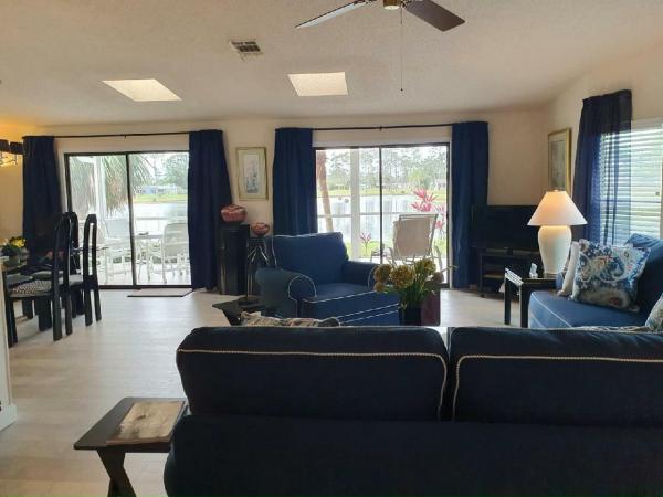 1988 PALM Manufactured Home