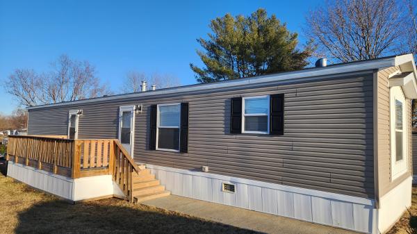 2021 Champion - Topeka Mobile Home