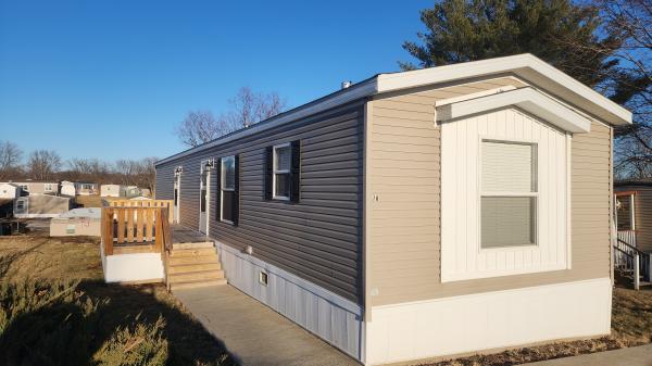 2021 Champion - Topeka Mobile Home