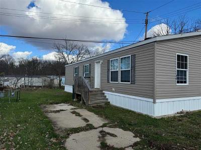 Mobile Home at 2433 S Riverside Dr Lot 46 Beloit, WI 53511