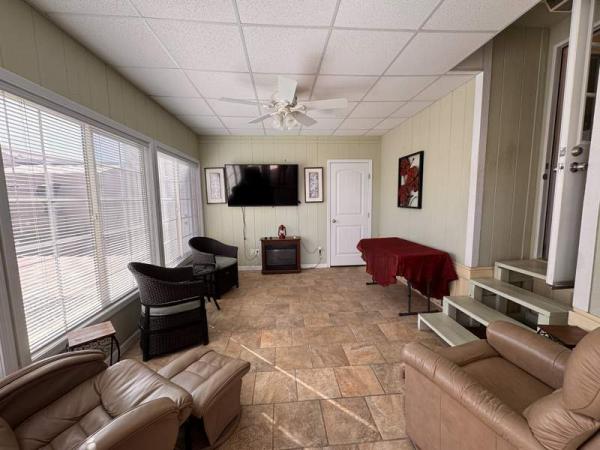 2006 Laurel Creek Manufactured Home