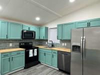 1983 HOME Manufactured Home