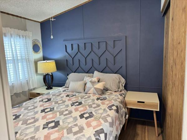 1988 Schult Manufactured Home