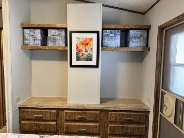1988 Schult Manufactured Home