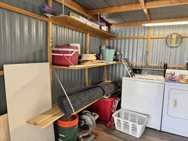 1988 Schult Manufactured Home
