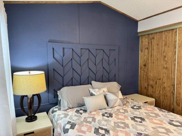 1988 Schult Manufactured Home