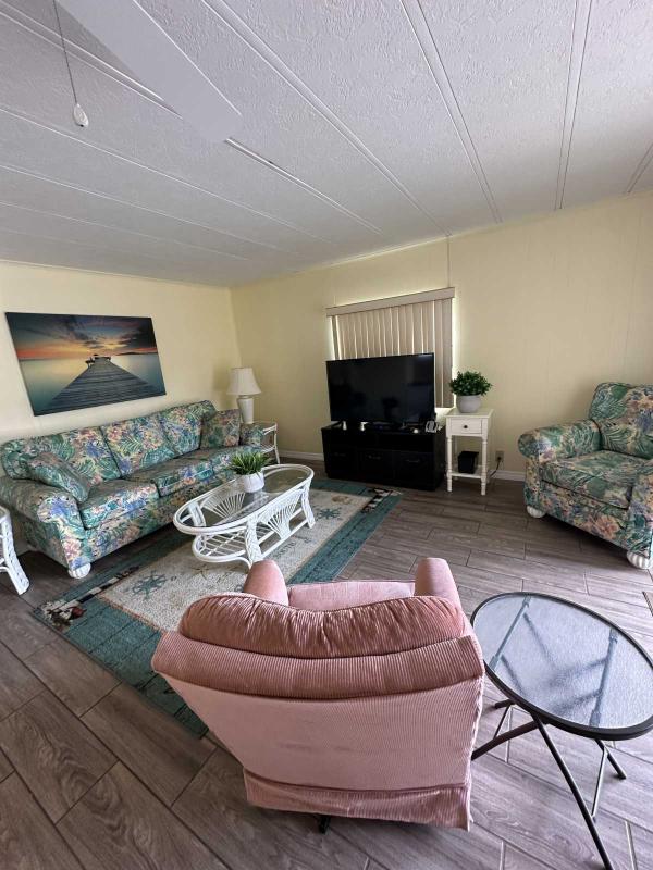 1982 PALM HS Mobile Home