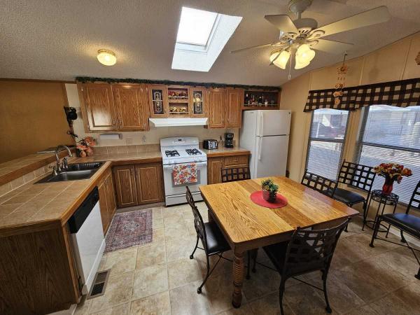 1998 Cavco Manufactured Home