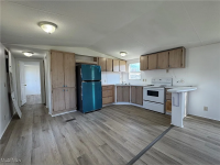 1999 Oakwood Manufactured Home