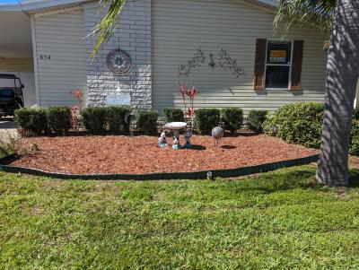 Photo 2 of 16 of home located at 654 Waterfront Dr Auburndale, FL 33823