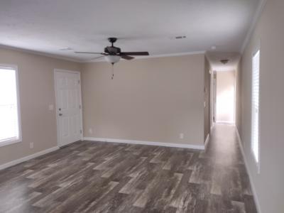 Photo 4 of 6 of home located at 1500 W Highland St #0095 Lakeland, FL 33815