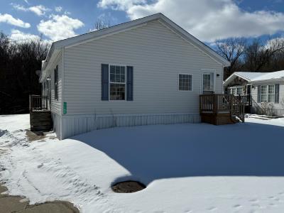 Photo 4 of 6 of home located at 1752 Knollwood Bend Ypsilanti, MI 48198