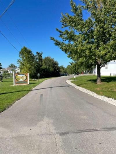 Photo 4 of 8 of home located at 27A Fox Haven Drive Truesdale, MO 63380