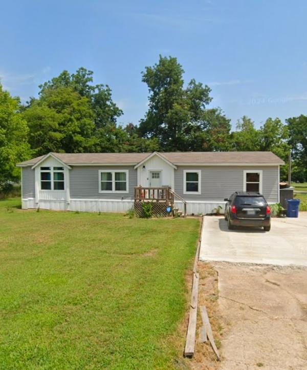 Photo 1 of 2 of home located at 204 Willis St Marvell, AR 72366