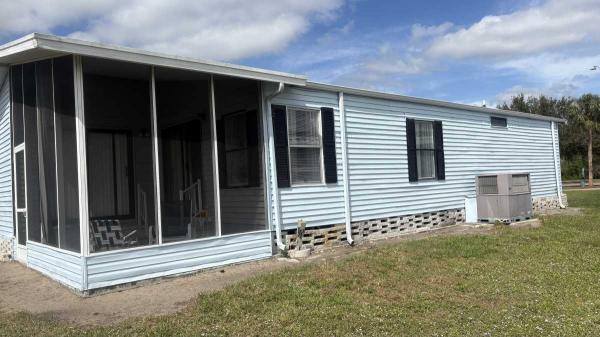 1990 Chandeleur Manufactured Home