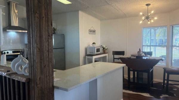 1990 Chandeleur Manufactured Home