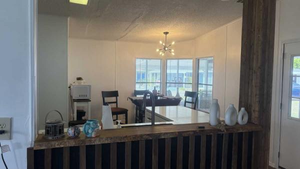 1990 Chandeleur Manufactured Home