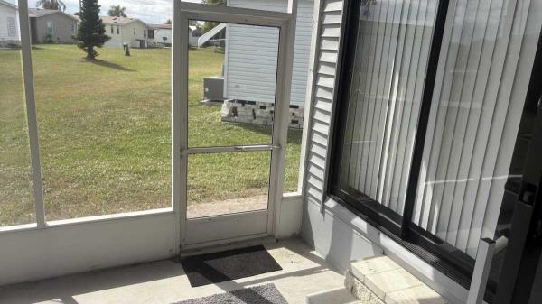 1990 Chandeleur Manufactured Home